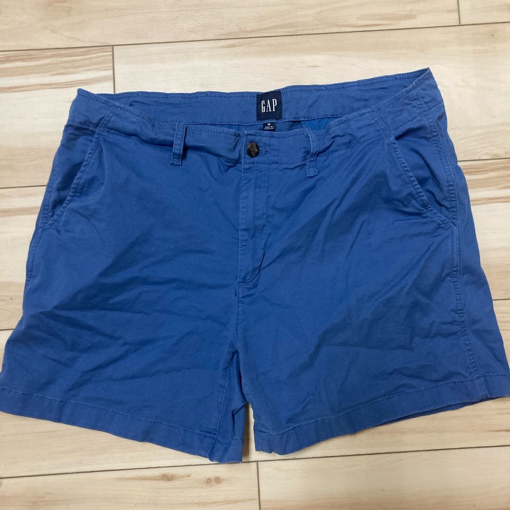 GAP Flat Front Shorts